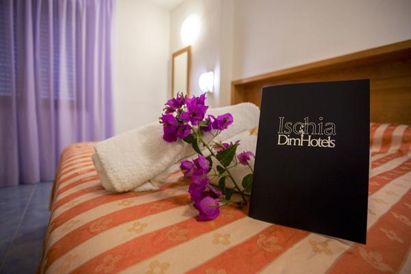 Hotel Terme Tirrenia Искья Экстерьер фото